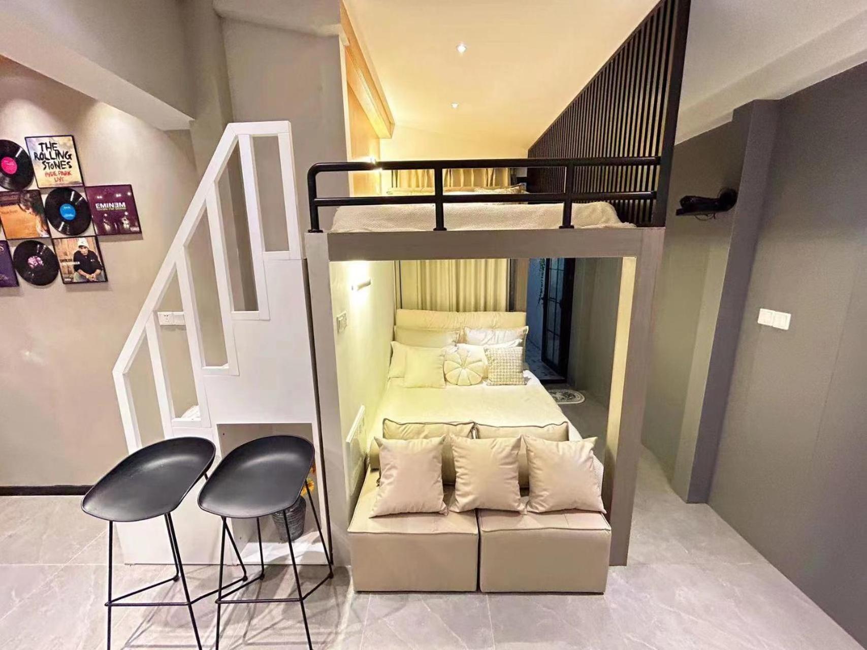 Xianlin Apartment *